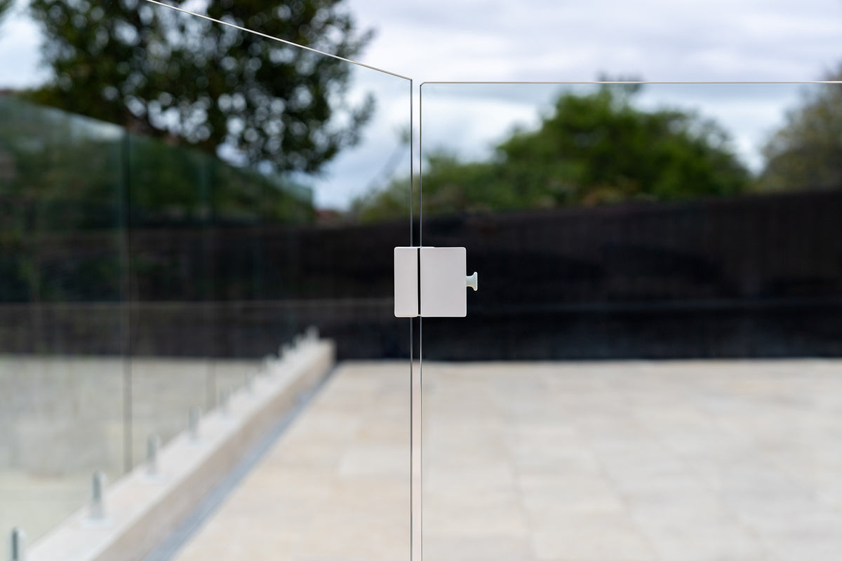LUXE Latch 180 Degree